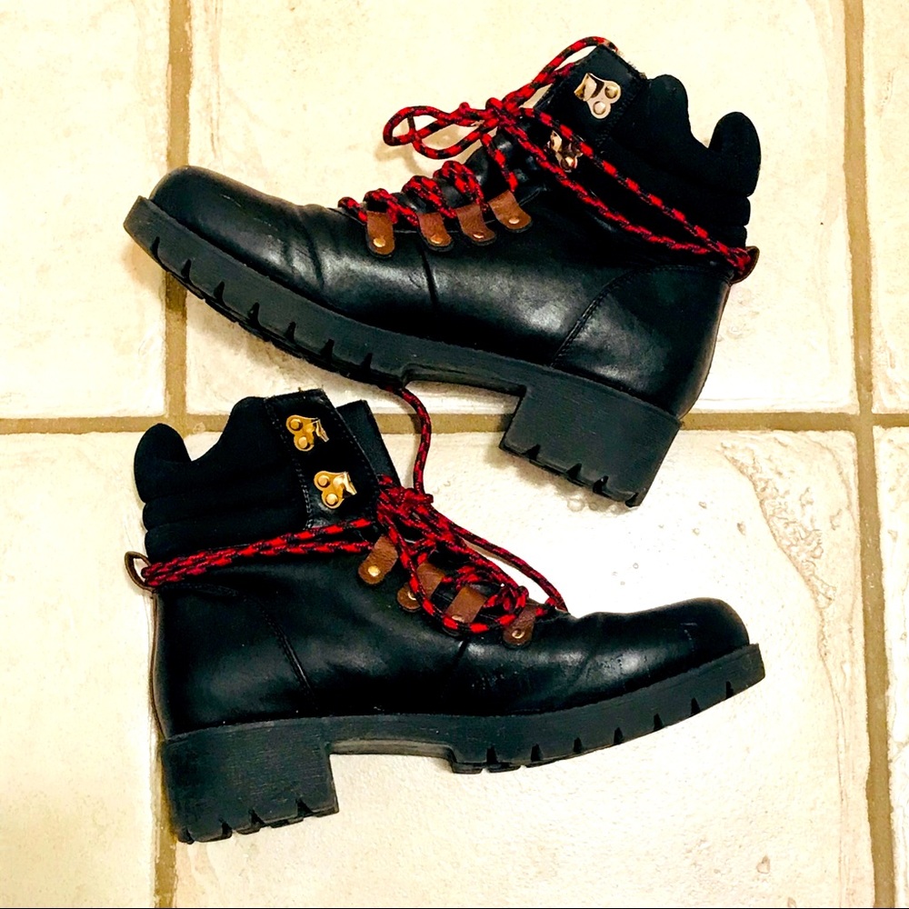 Women’s Mudd Black Boots